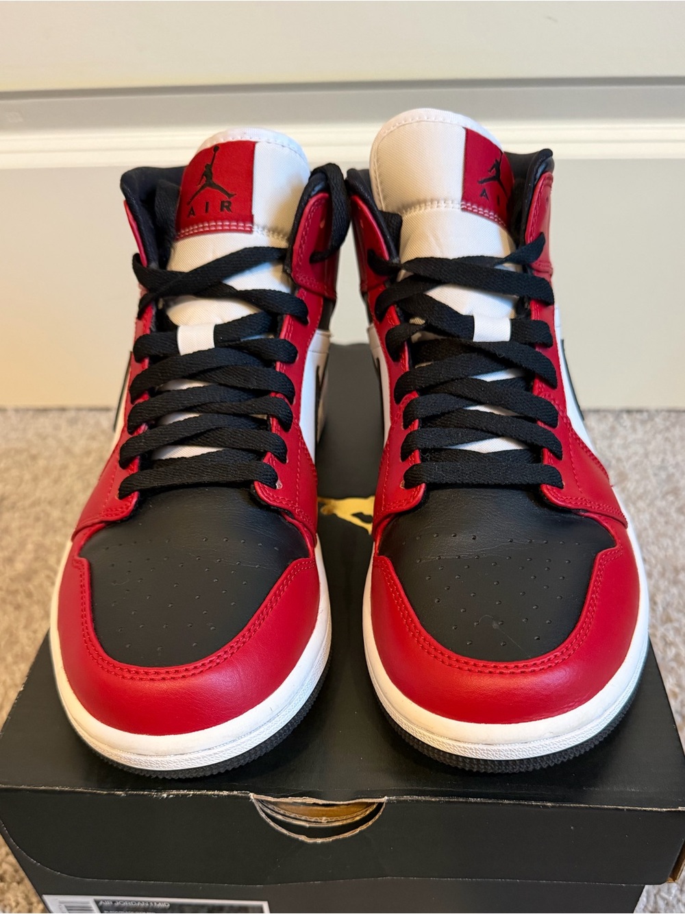 Air Jordan 1 Mid (Size Men’s, 9.5 Women)